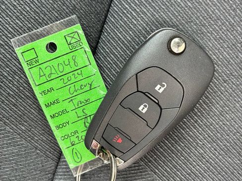 Used 2024 Chevrolet Trax LS FWD image 13