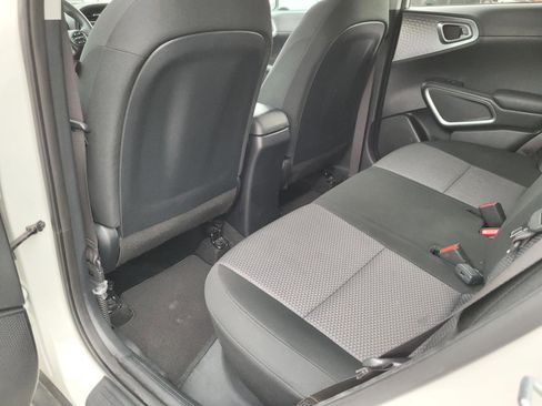 Used 2024 Kia Soul LX w/ Option Group 015 image 13