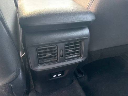 Used 2025 Toyota RAV4 XLE AWD/4WD image 22