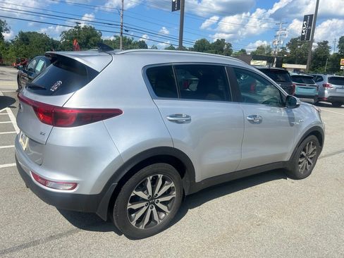 Used 2017 Kia Sportage EX w/ EX Technology Package AWD/4WD image 6