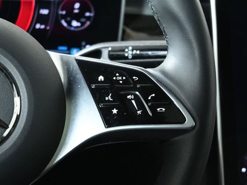 Certified 2025 Mercedes-Benz GLC 300 4MATIC image 16