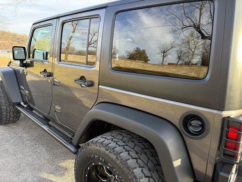 Used 2014 Jeep Wrangler Unlimited Sport w/ Quick Order Package 24S image 10