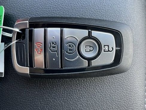 New 2025 Ford Escape Active w/ Active Premium Tech Pack image 38