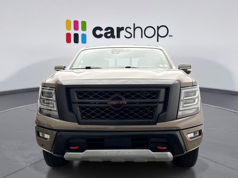 Used 2023 Nissan Titan PRO-4X w/ Pro-4x Convenience Package AWD/4WD image 8