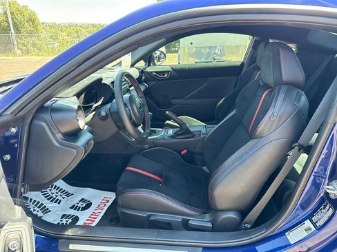 Used 2024 Subaru BRZ Limited RWD image 11