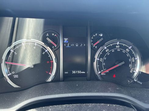 Used 2024 Toyota 4Runner TRD Off-Road Premium image 11