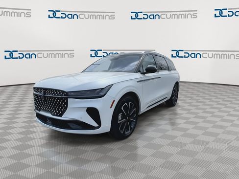 New 2026 Lincoln Nautilus Reserve AWD/4WD image 4