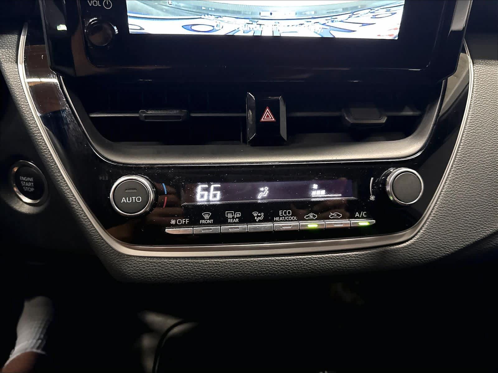 Used 2026 Toyota Corolla SE FWD image 33