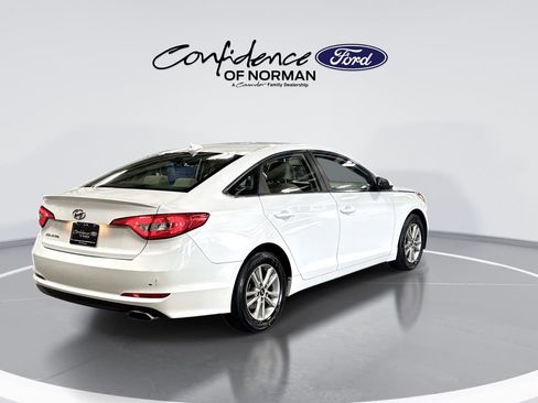 Used 2015 Hyundai Sonata SE w/ Option Group 02 image 8