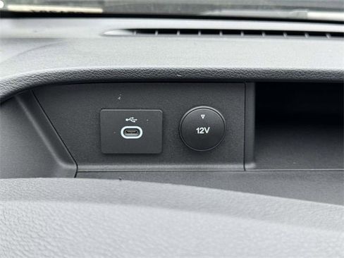 New 2025 Ford Transit 250 148 Medium Roof image 17