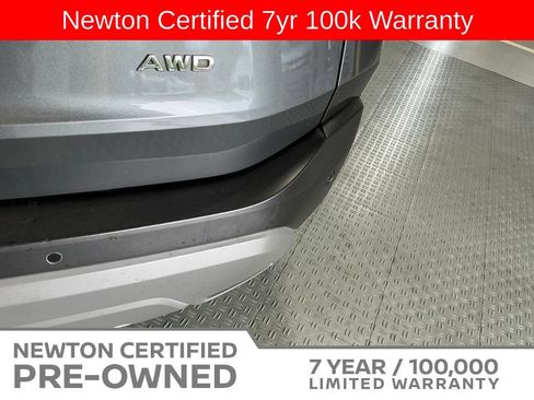 Used 2023 Nissan Rogue S AWD/4WD image 9