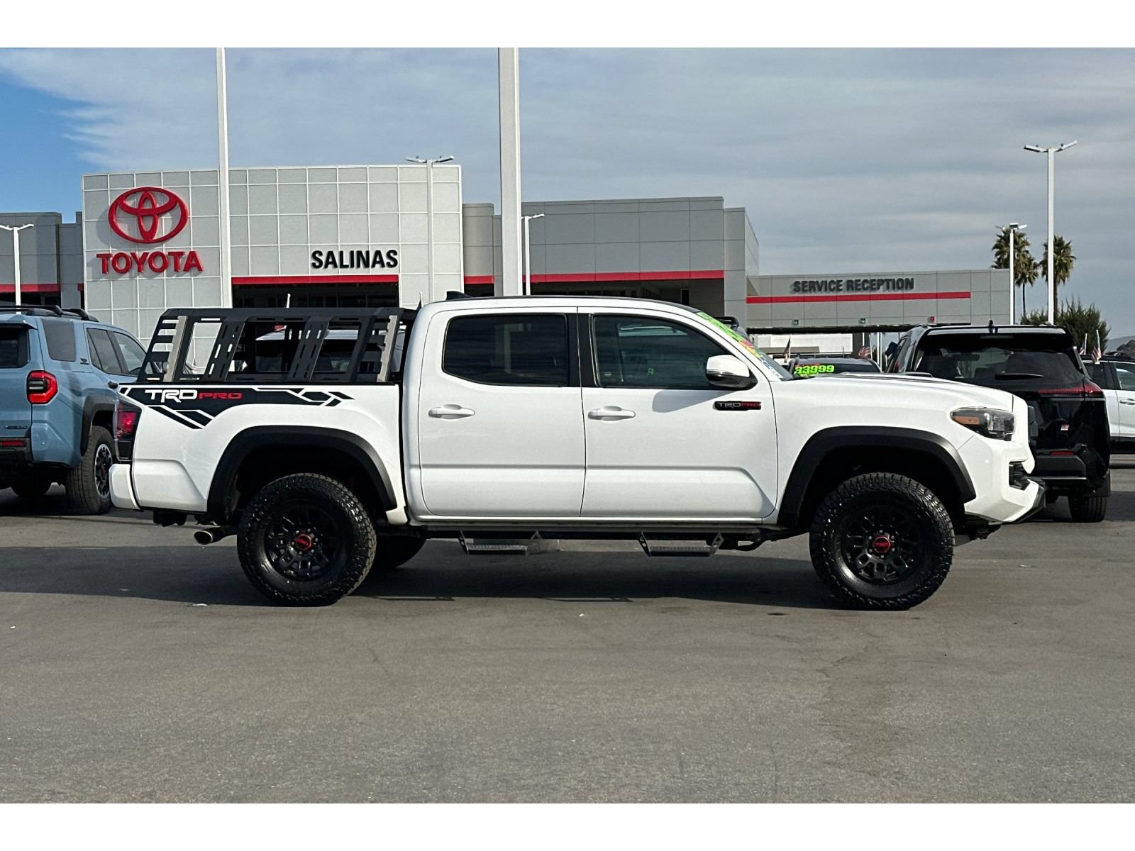 Used 2018 Toyota Tacoma TRD Pro AWD/4WD image 3