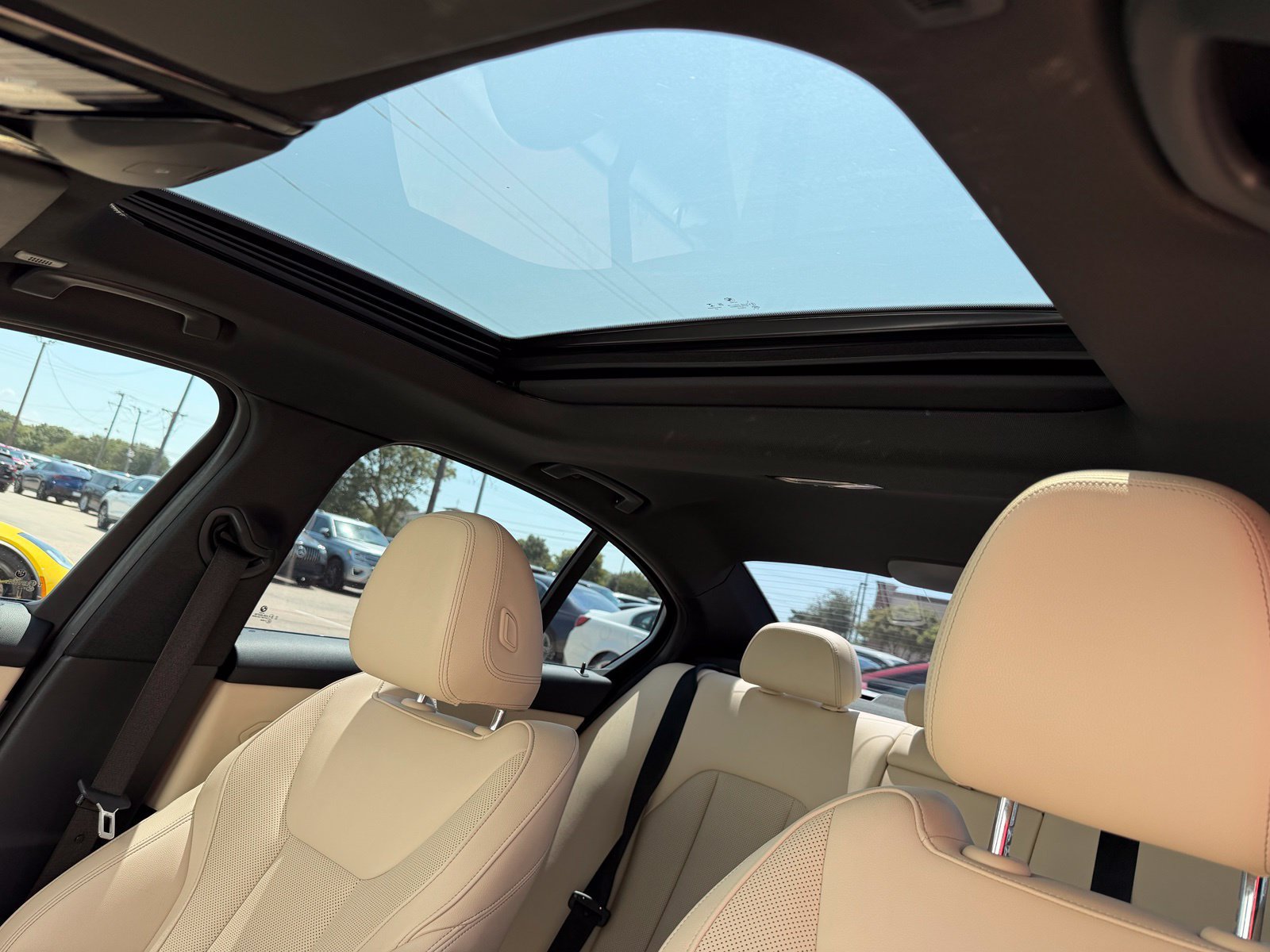 Used 2023 BMW 330e w/ Driving Assistance Package RWD image 27