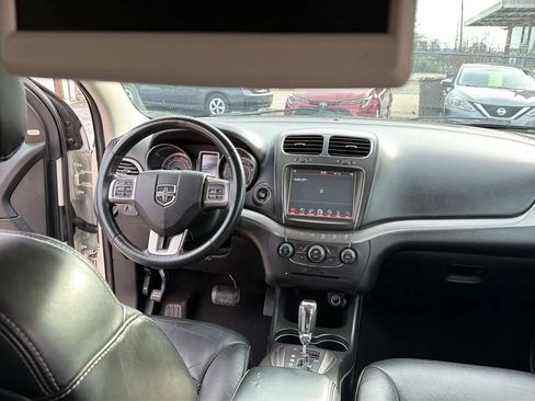 Used 2017 Dodge Journey Crossroad w/ Popular Equipment Group image 29