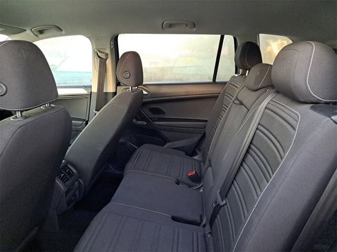 Used 2023 Volkswagen Tiguan S image 8