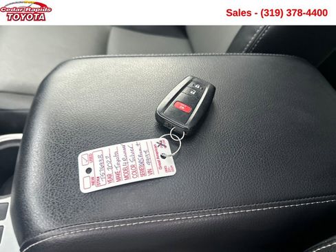 Used 2022 Toyota 4Runner SR5 Premium w/ Moonroof Package image 27