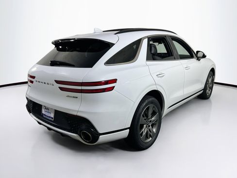 Used 2024 Genesis GV70 3.5T Sport image 5