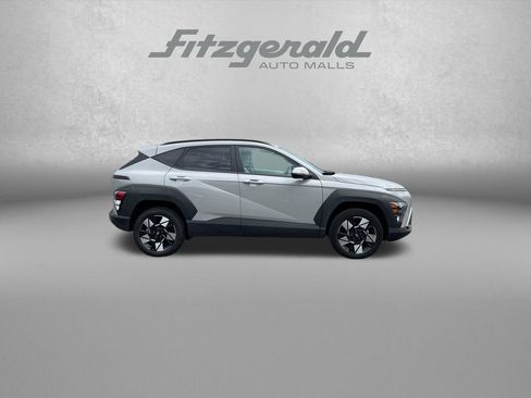Used 2025 Hyundai Kona SEL AWD/4WD image 9