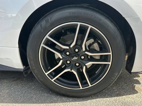 Used 2020 Ford Mustang Premium RWD image 15