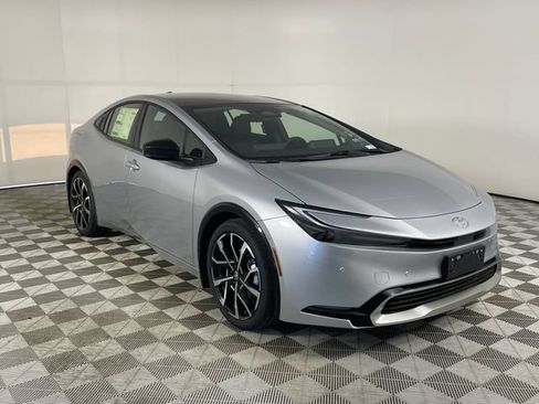 New 2027 Toyota Prius Plug-In Hybrid w/ Limited Premium Package FWD image 10
