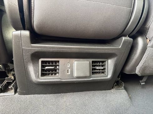 Used 2025 Chevrolet Silverado 1500 LT AWD/4WD image 23
