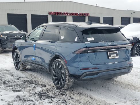 New 2026 Lincoln Nautilus Reserve w/ Jet Appearance Package image 3