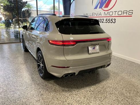 Used 2020 Porsche Cayenne S AWD/4WD image 4