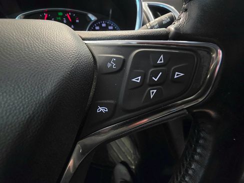 Used 2020 Chevrolet Equinox LT FWD image 16