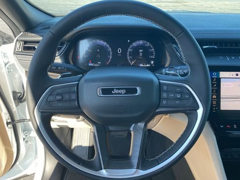 New 2026 Jeep Grand Cherokee Limited image 15