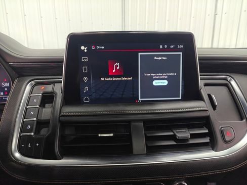 Used 2023 GMC Yukon XL SLT w/ SLT Premium Package AWD/4WD image 52