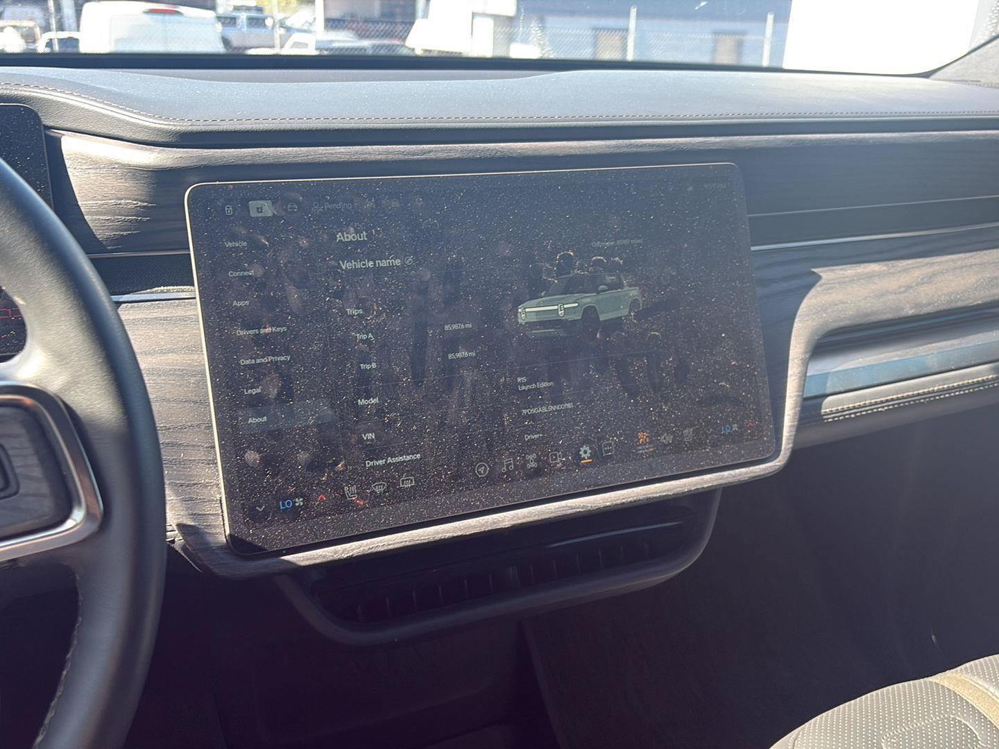 Used 2022 Rivian R1S Launch Edition Quad AWD/4WD image 11