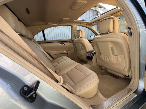Used 2012 Mercedes-Benz S 550 4MATIC Sedan image 11