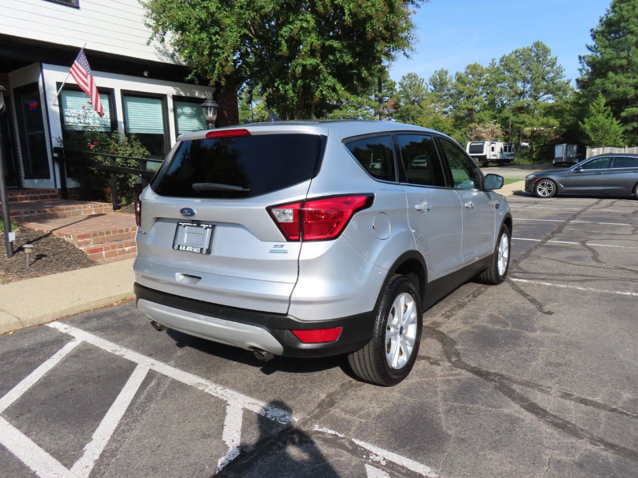 Used 2019 Ford Escape SE FWD image 8