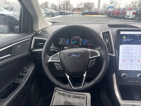 Used 2024 Ford Edge SEL w/ Convenience Package image 21