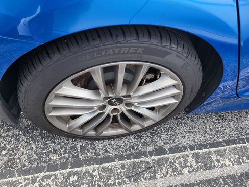 Used 2018 Kia Stinger RWD image 8