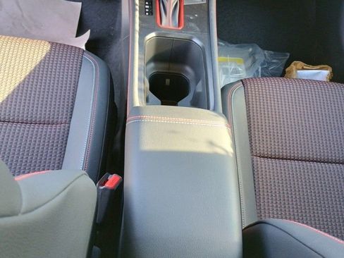 New 2025 Nissan Kicks SR image 27