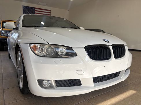 Used 2010 BMW 328i Convertible image 5