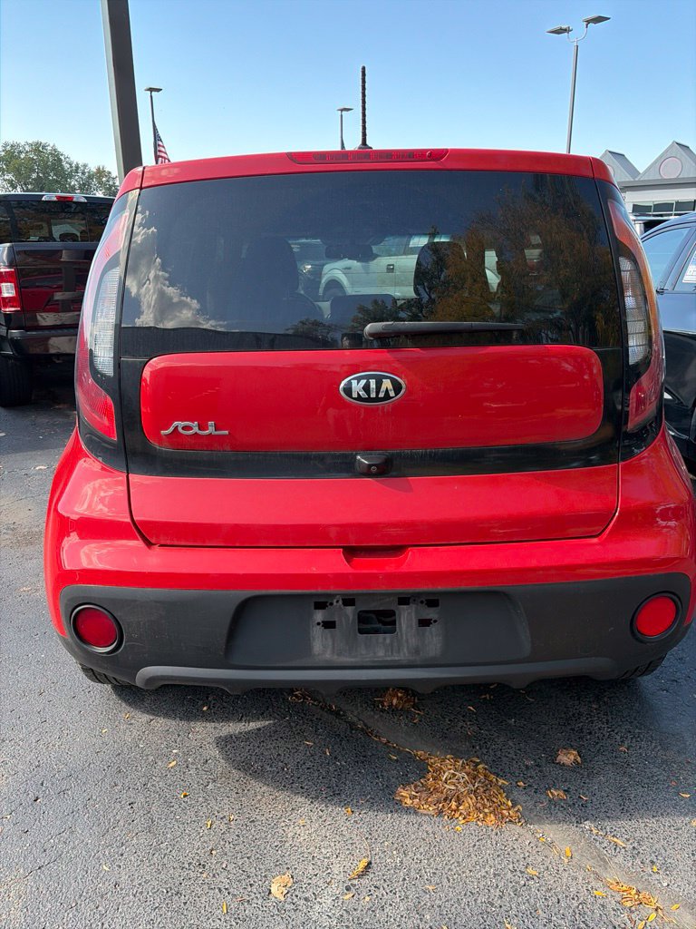 Used 2019 Kia Soul FWD image 3