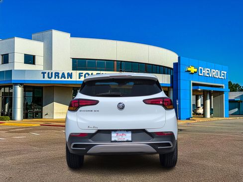Used 2023 Buick Encore GX Preferred w/ Cold Weather Comfort Package FWD image 4