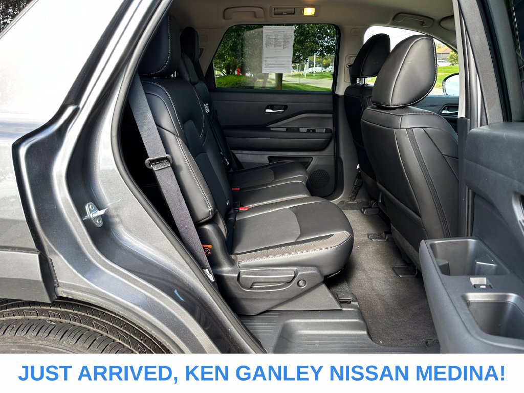Certified 2026 Nissan Pathfinder SL AWD/4WD image 21