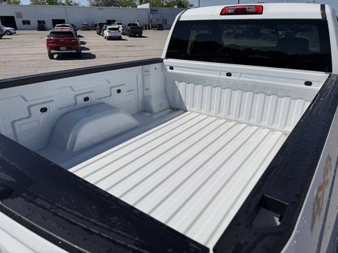 Used 2026 Chevrolet Silverado 1500 W/T w/ WT Value Package AWD/4WD image 8