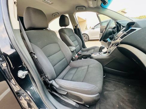 Used 2016 Chevrolet Cruze LT FWD image 20