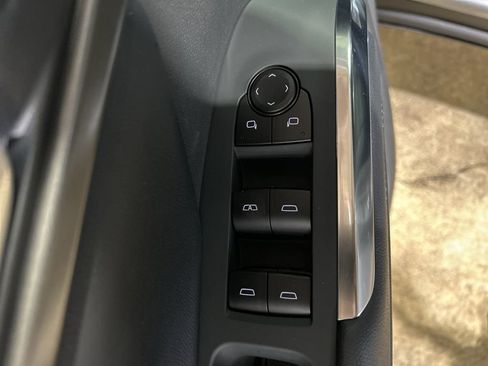 New 2026 Chevrolet Traverse LT w/ Midnight/Sport Edition AWD/4WD image 18