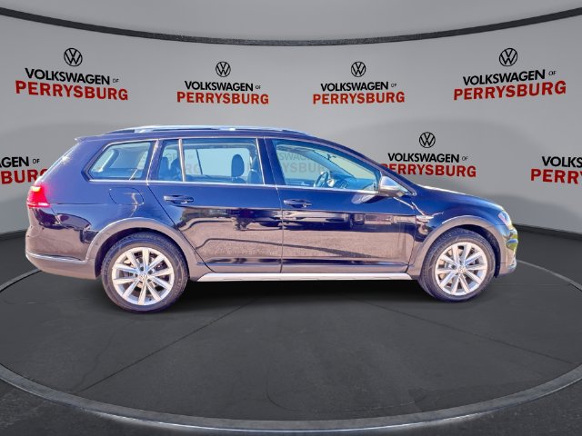 Used 2017 Volkswagen Golf Alltrack SE AWD/4WD image 9