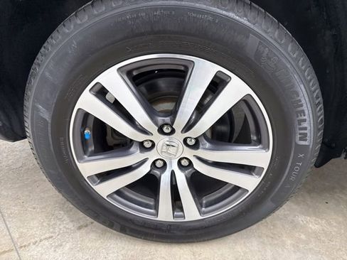 Used 2018 Honda Pilot EX-L image 11