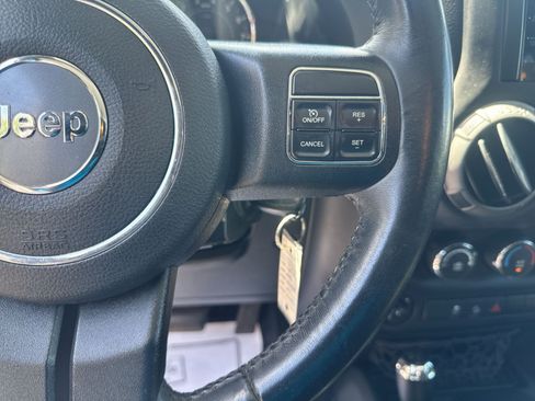Used 2016 Jeep Wrangler Unlimited Sport AWD/4WD image 16
