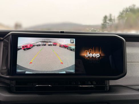 Used 2026 Jeep Wrangler Sahara image 22