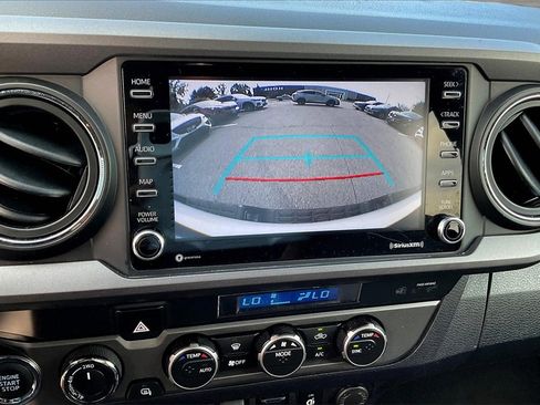 Used 2022 Toyota Tacoma TRD Off-Road image 15