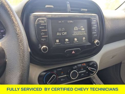 Used 2020 Kia Soul LX FWD image 22