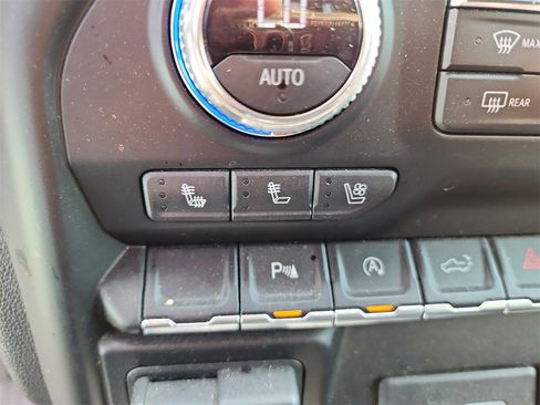 Used 2020 GMC Sierra 1500 AT4 w/ AT4 Premium Package image 23